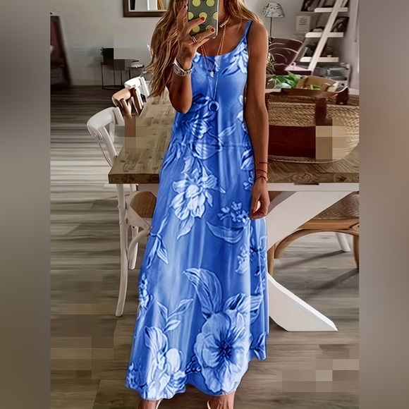 Dresses & Skirts - Floral Blue Maxi Dress